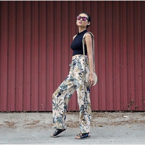 RAG & bone Size 10 Victoria Tropical Print 100% Silk Pants Wide Leg or Jogger - Picture 6 of 16